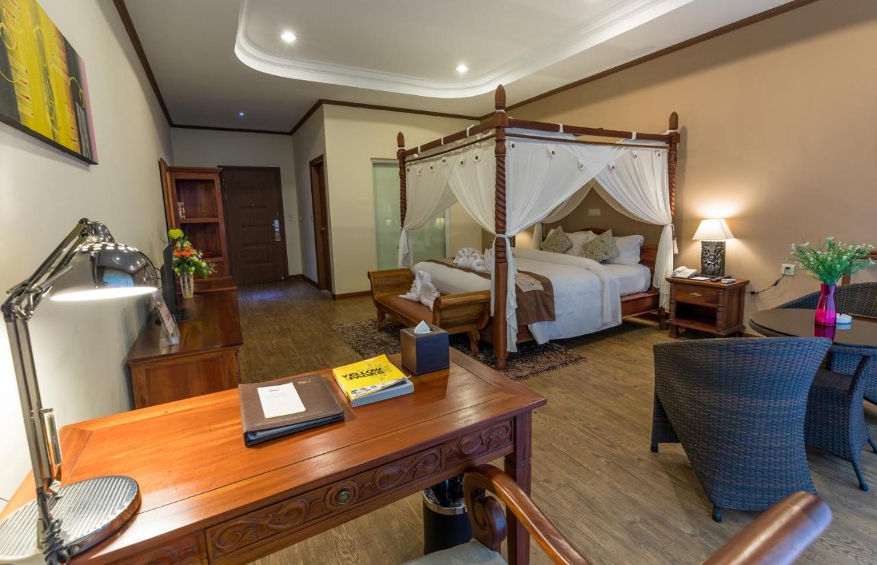 Bali Hotel Пномпень Экстерьер фото