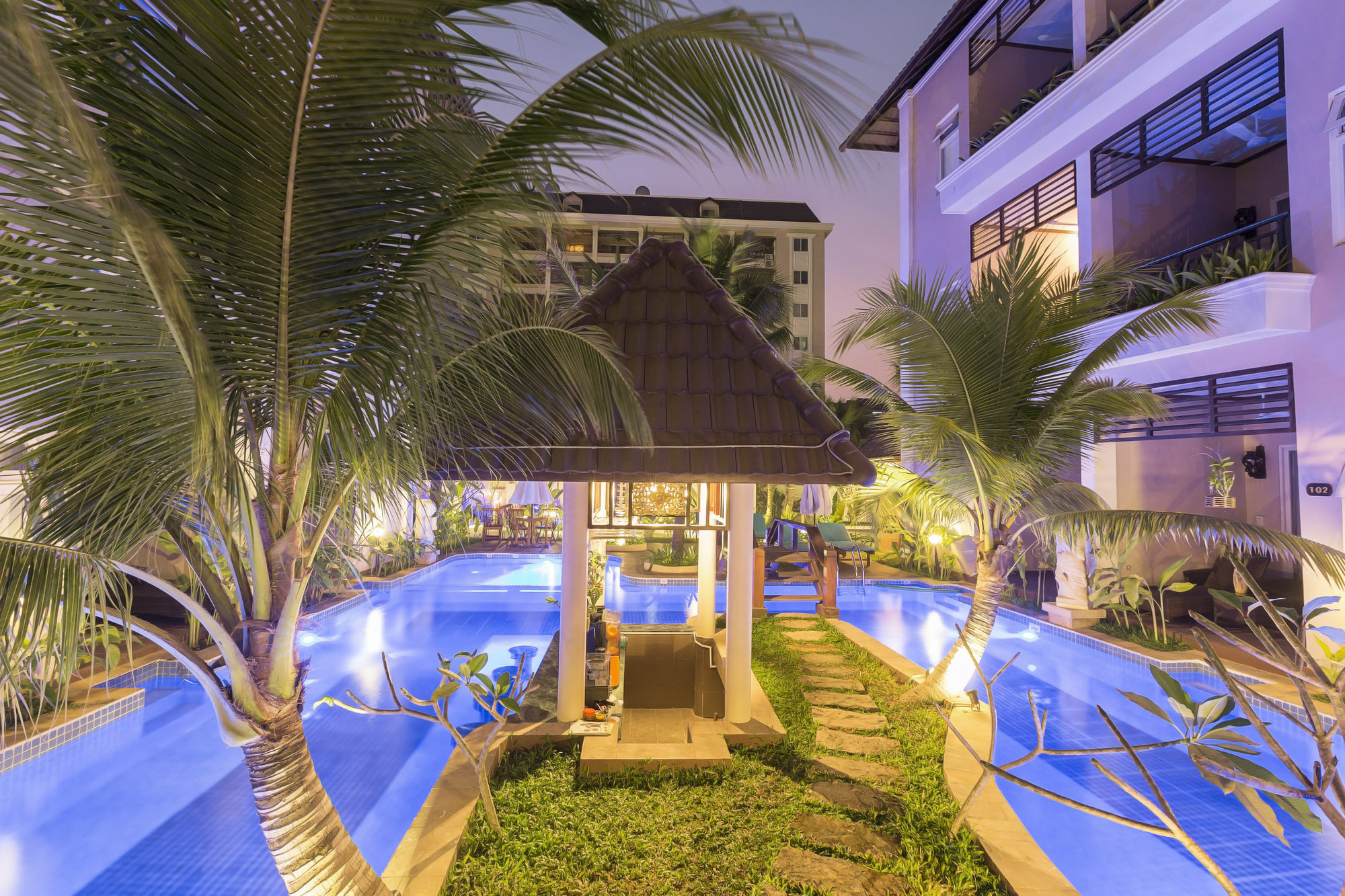 Bali Hotel Пномпень Экстерьер фото