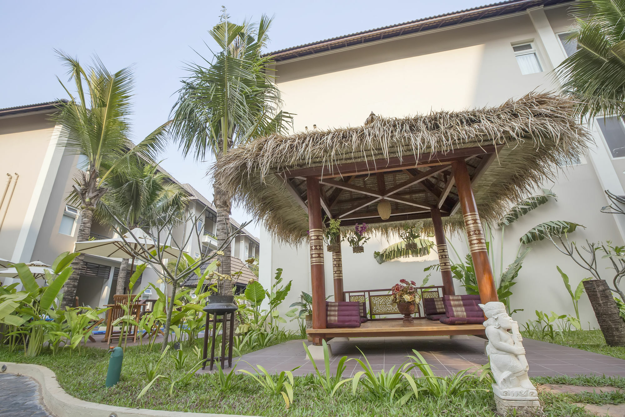 Bali Hotel Пномпень Экстерьер фото