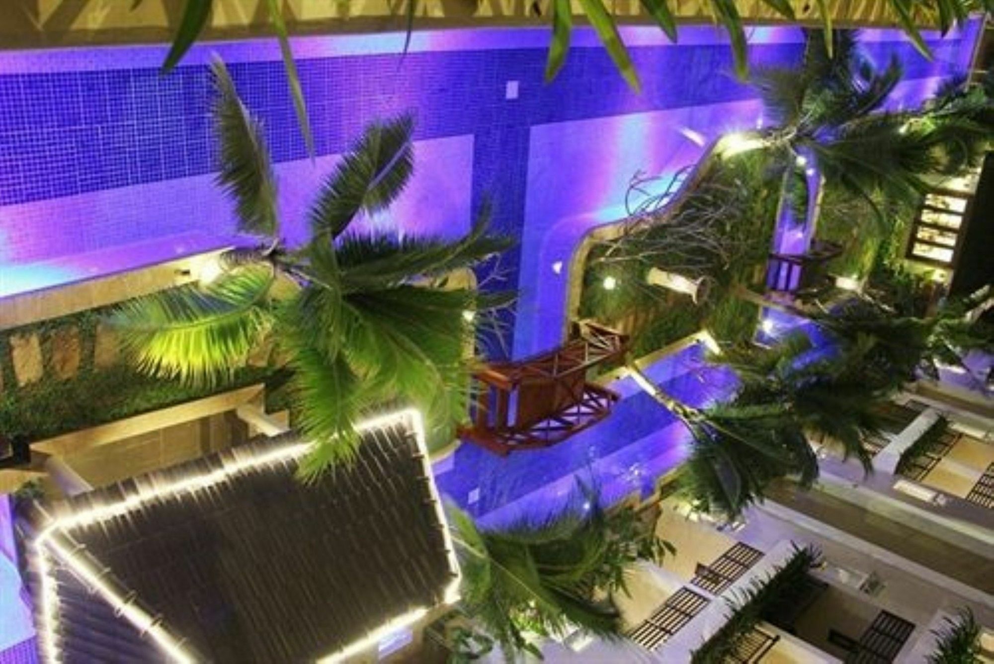 Bali Hotel Пномпень Экстерьер фото
