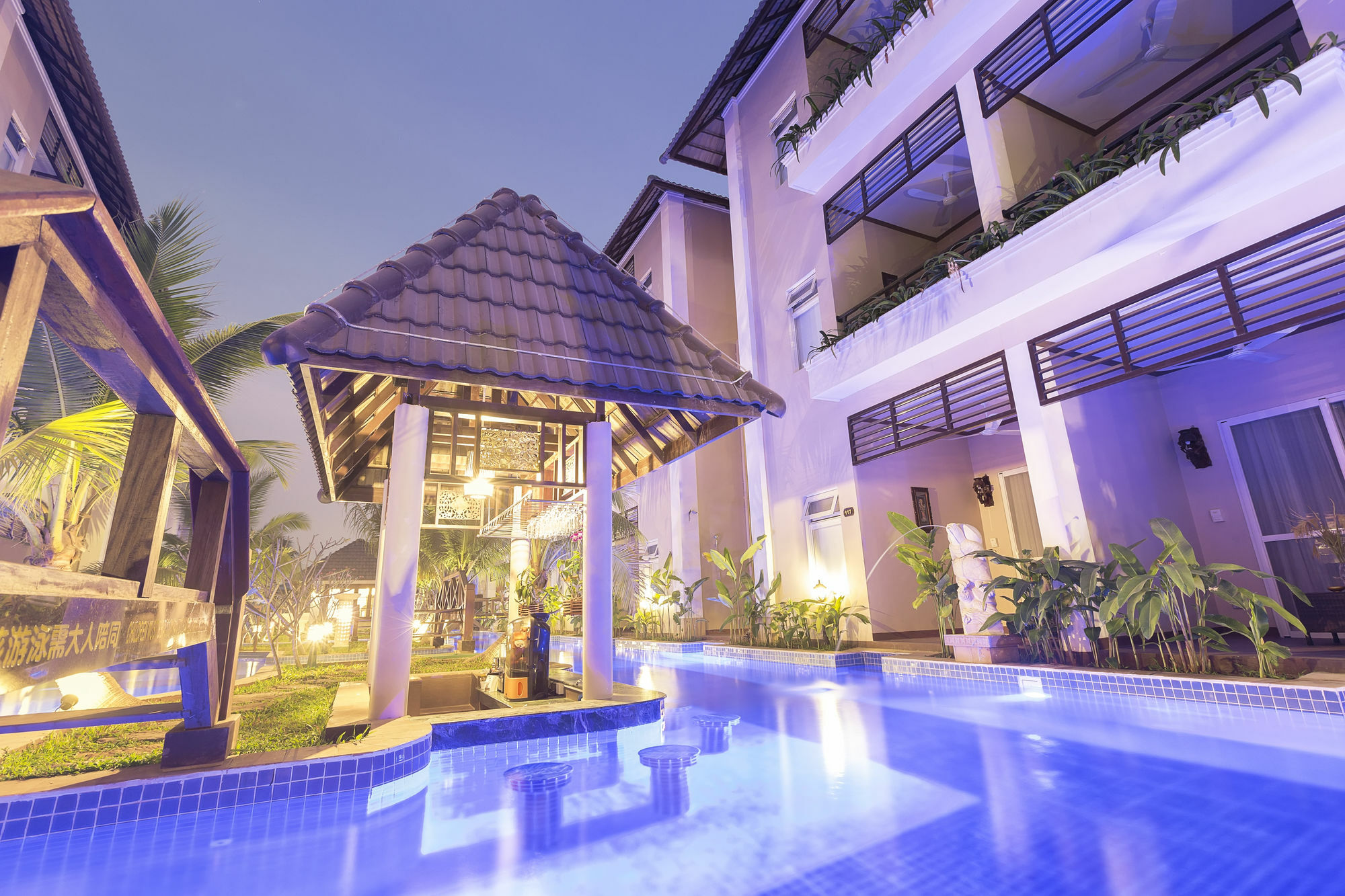 Bali Hotel Пномпень Экстерьер фото