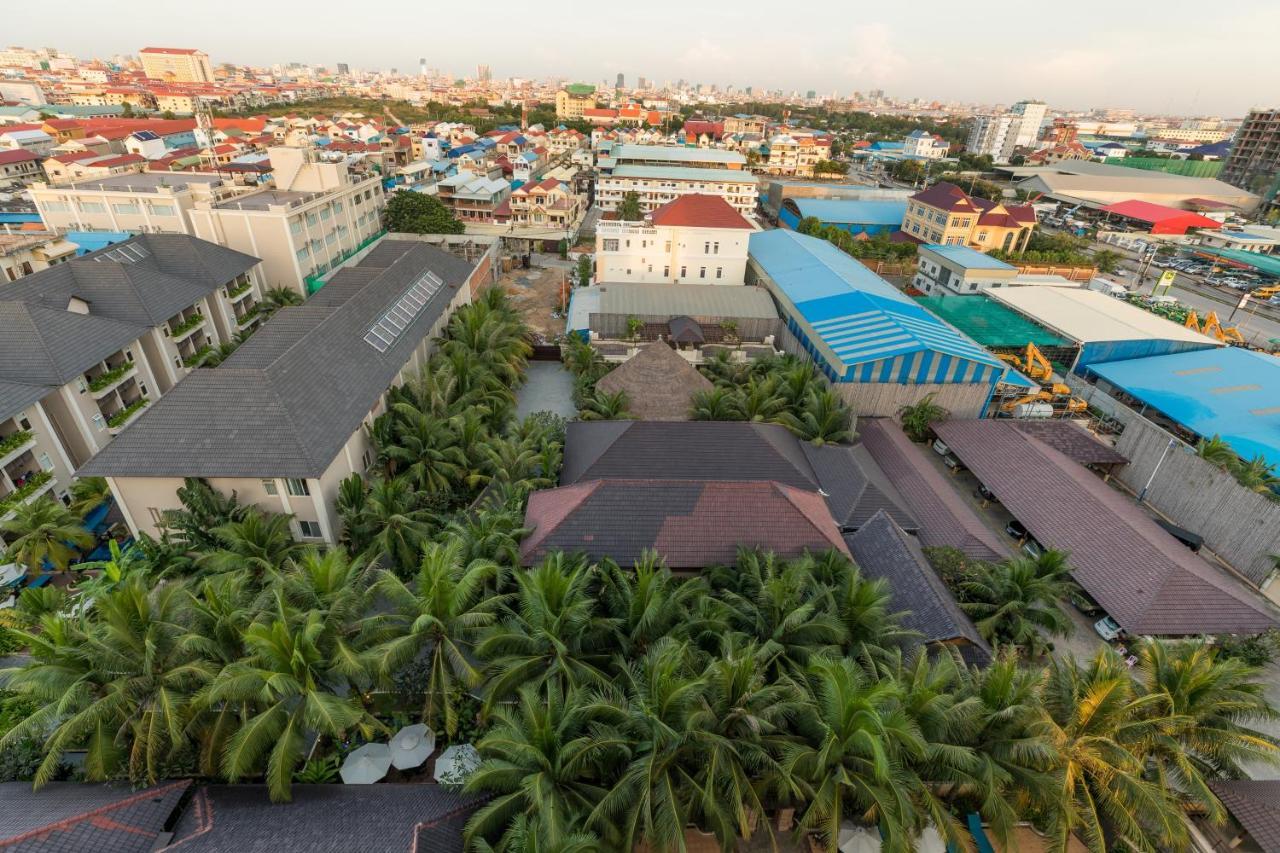 Bali Hotel Пномпень Экстерьер фото