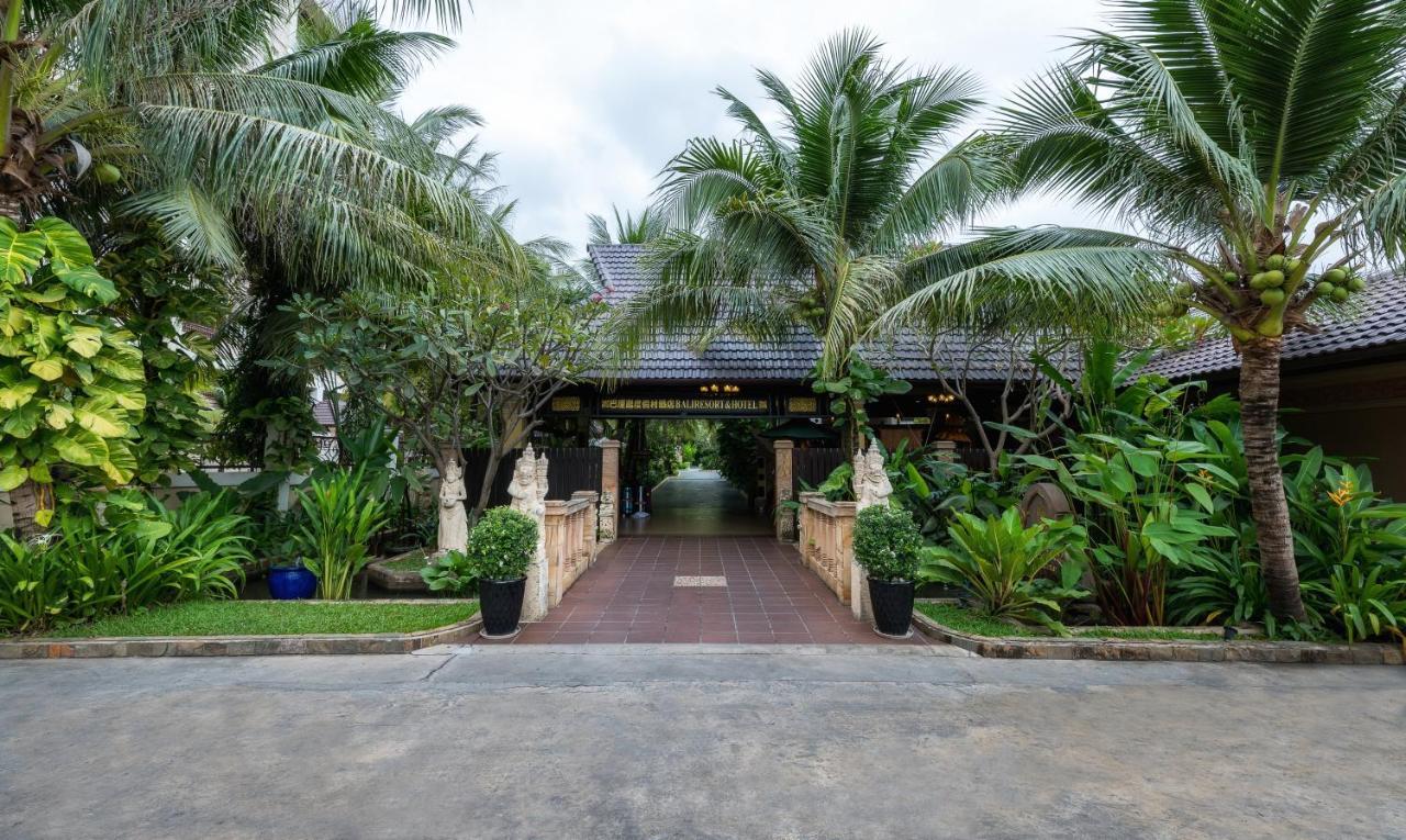 Bali Hotel Пномпень Экстерьер фото