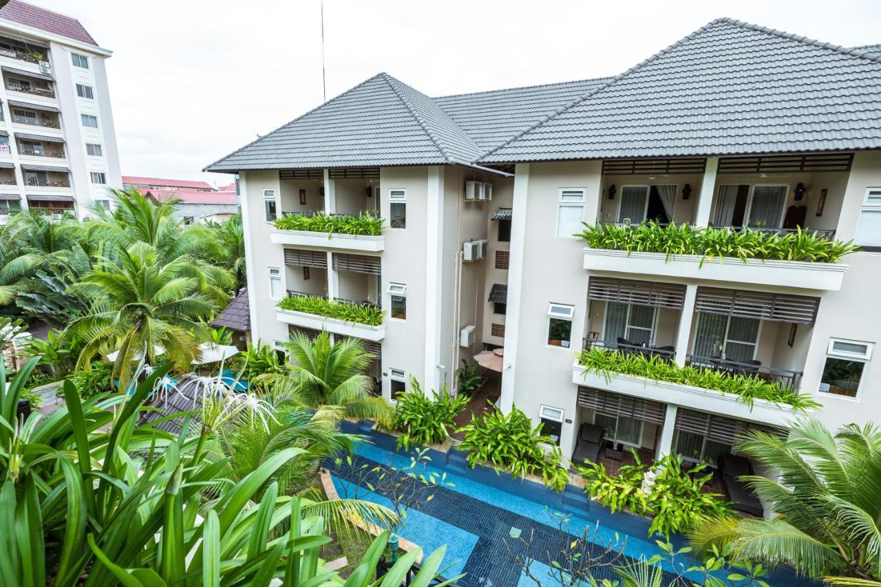 Bali Hotel Пномпень Экстерьер фото